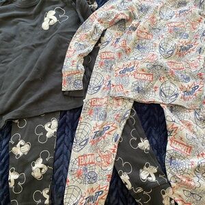 GAP Kids Marvel and Mickey Mouse Pajama Sets - Black and Gray size S